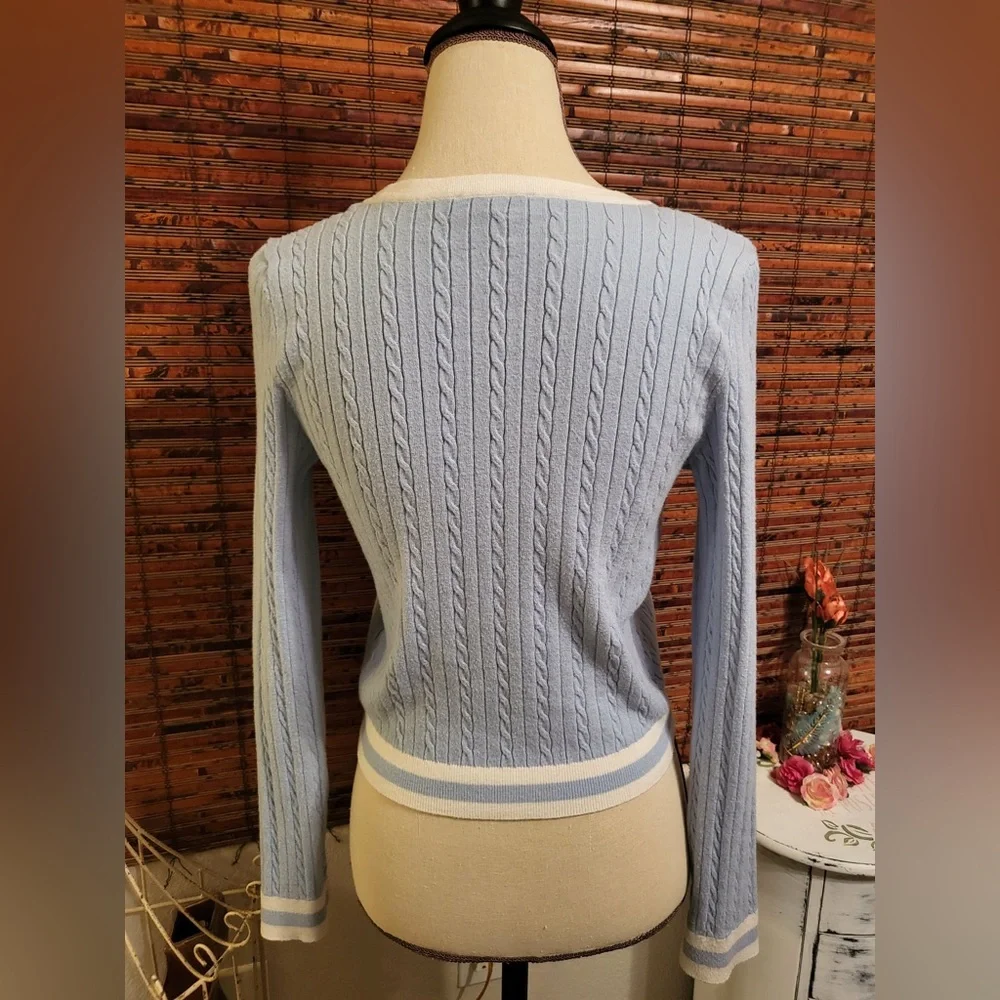 Freshman Light Blue and White Cable Knit Cardigan - Picture 3 of 4